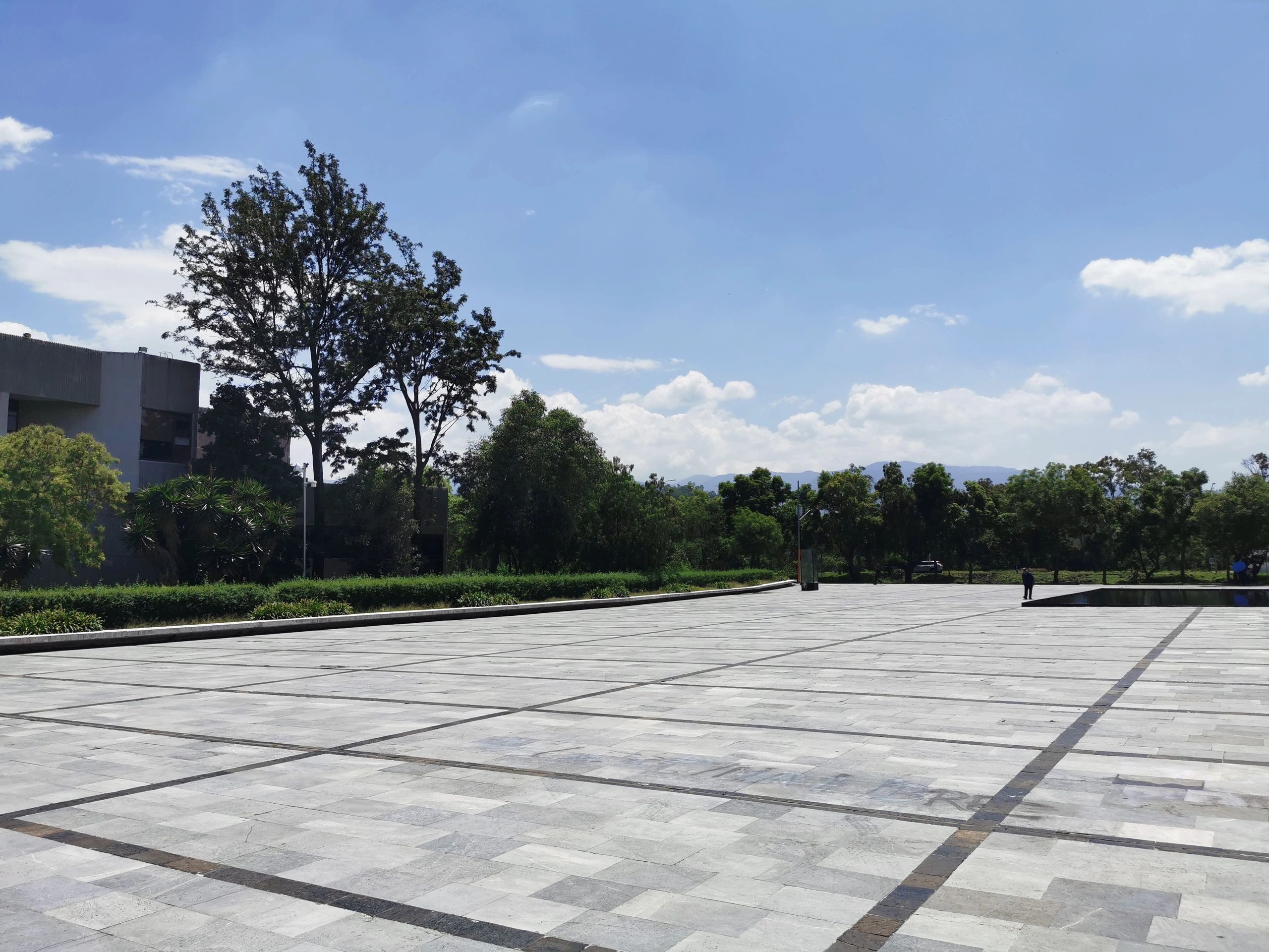 Smooth coated concrete surface in a clean open space